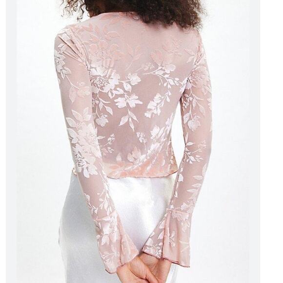 Kimchi Blue Stevie Burnout Velvet Flyaway Tie-Front Top Rose Fairy Boho Cottage - Picture 2 of 9